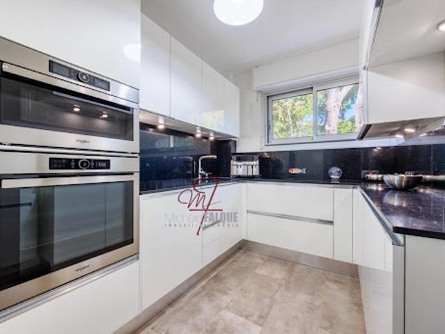 Vente Appartement 3 pièces 80 m2 Cassis