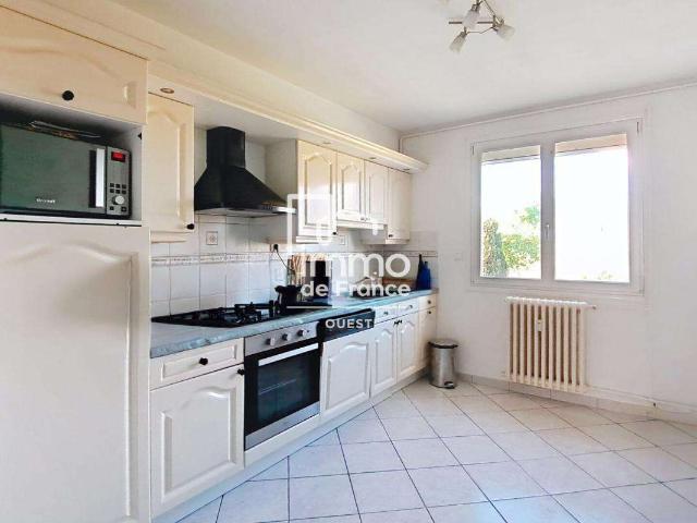 Vente appartement 3 pièces Laval Avesnières 53