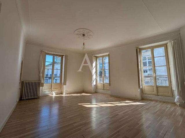 Vente appartement 3 pièces Nantes Centre Ville 44