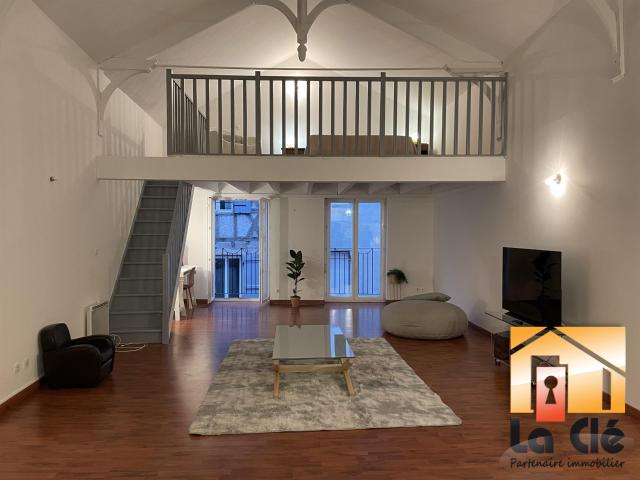 Vente appartement type loft avec stationnement, Agen hyperce. 145m² Agen