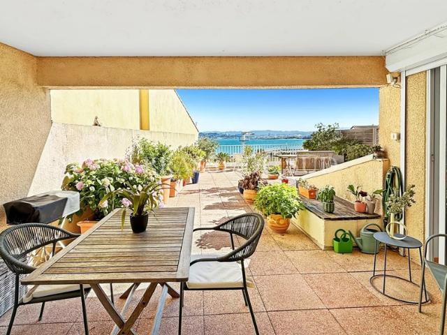 Vente Appartement Vue Mer, 3 Pièces, 122 m2 avec Terrasses et Garage Madrague de Montredon Marseille 8