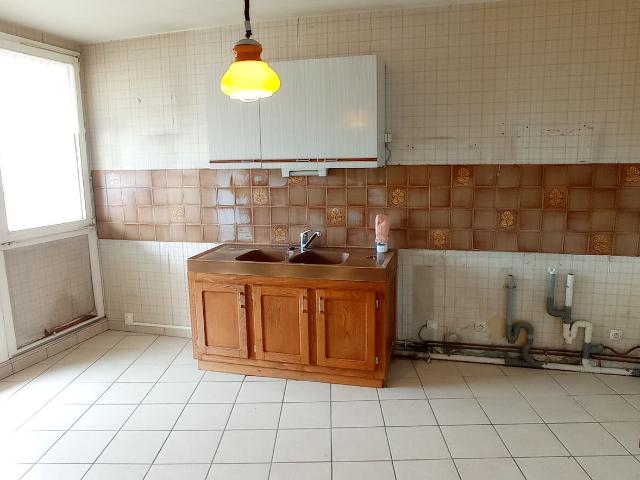 VENTE APPARTEMENT F3 TERRASSE GARAGE MONTLUCON