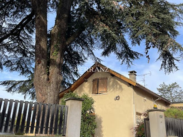 Vente Maison 6 pièces 615 m2 Castillon la Bataille