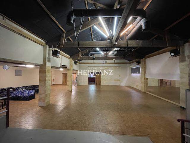 Vente Maison 6 pièces 615 m2 Castillon la Bataille