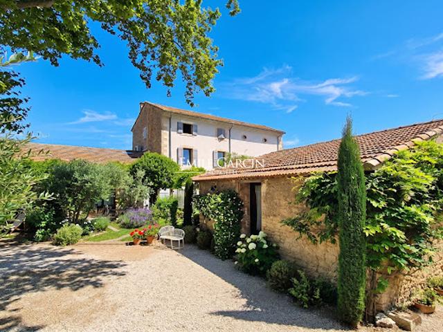 Vente Bastide 14 pièces 850 m2 Robion