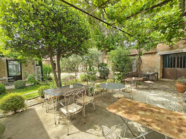 Vente Bastide 14 pièces 850 m2 Robion