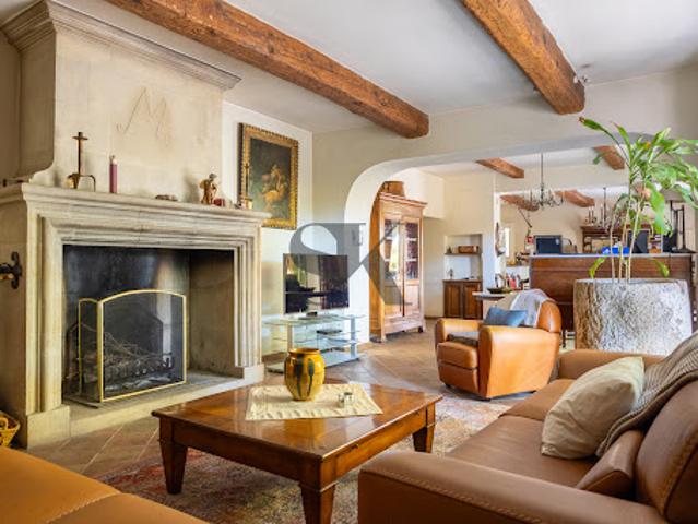 Vente Bastide 15 pièces 1300 m2 Saint Victoret
