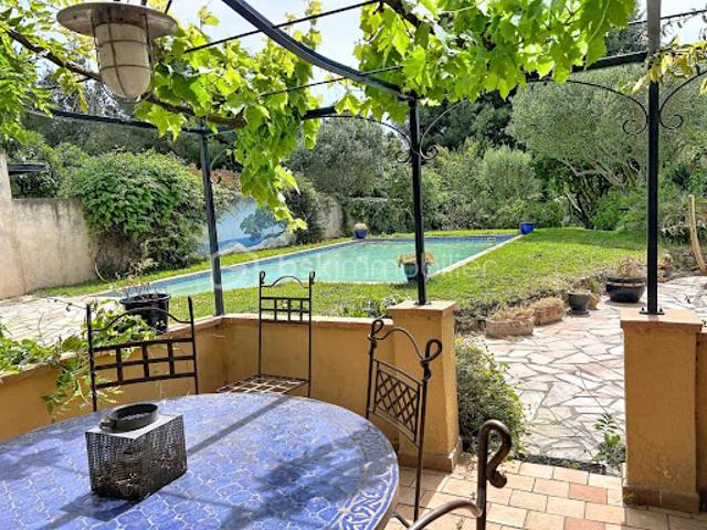 Vente Bastide 7 pièces 218 m2 Six Fours les Plages