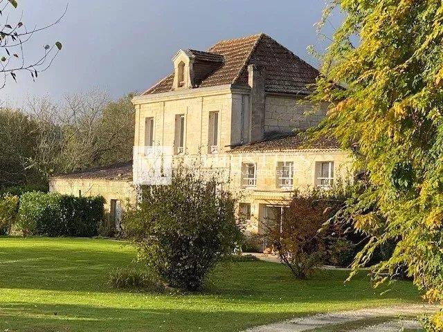 Vente Belle maison de Maître à Libourne 318m² Libourne
