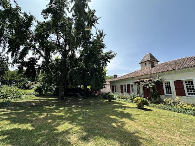 Vente Château 15 pièces 461 m2 Meilhan