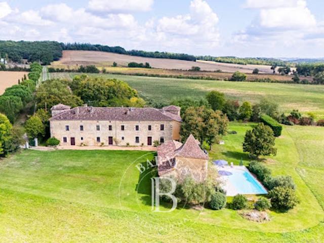 Vente Château 15 pièces 600 m2 Fleurance