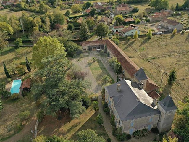 Vente Château 16 pièces 765 m2 Lafitole