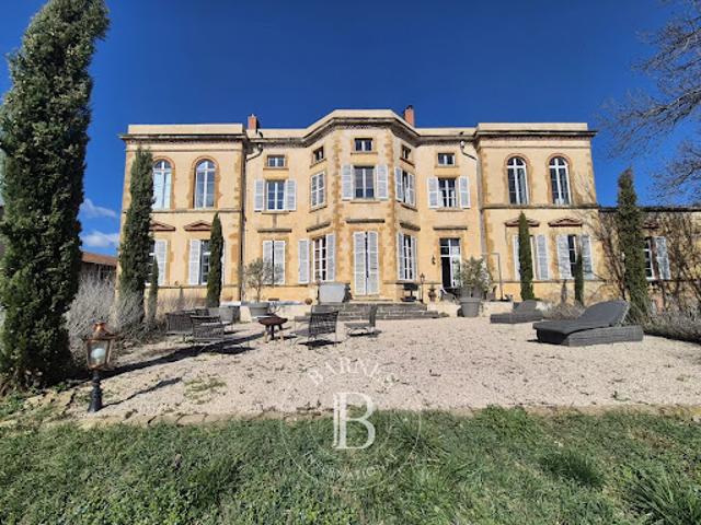 Vente Château 17 pièces 655 m2 Saint Germain Lembron