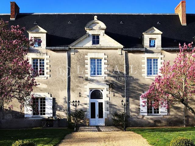 Vente Château 10 pièces 500 m2 Nantes