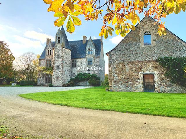 Vente Propriété 12 pièces 750 m2 Laval