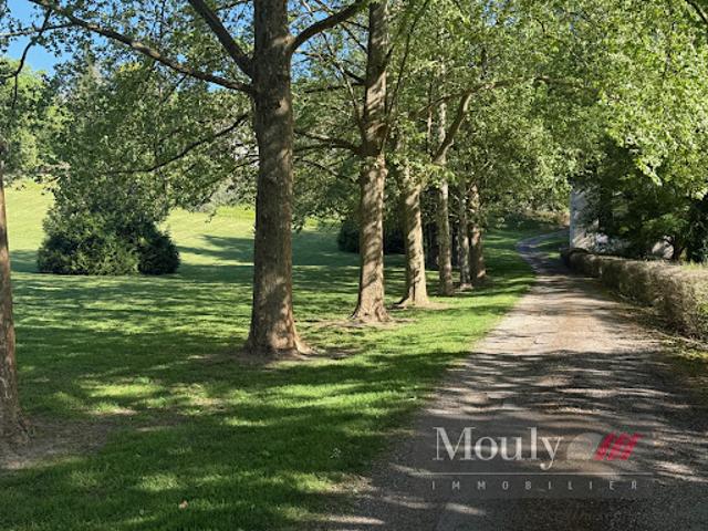 Vente Château 12 pièces 750 m2 Montcuq