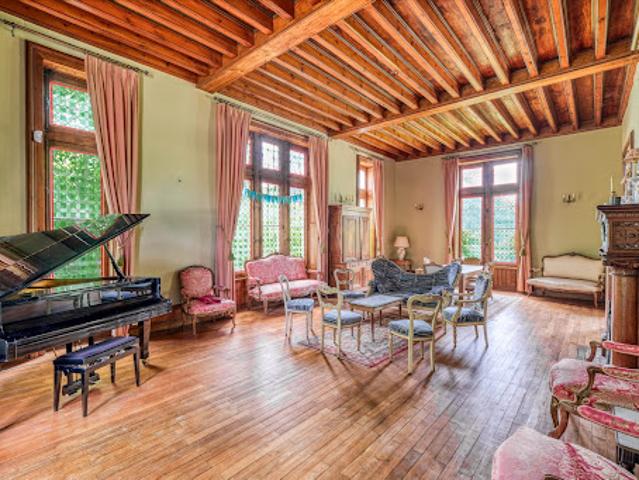 Vente Château 12 pièces 550 m2 Vivy