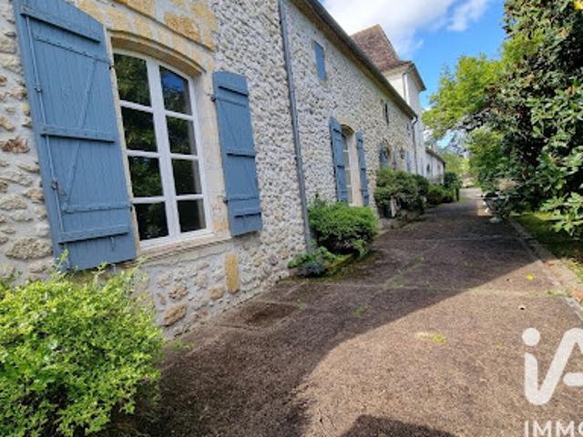 Vente Château 13 pièces 341 m2 Sainte Radegonde