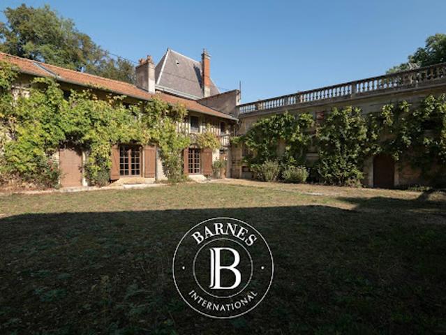 Vente Château 27 pièces 785 m2 Houdemont