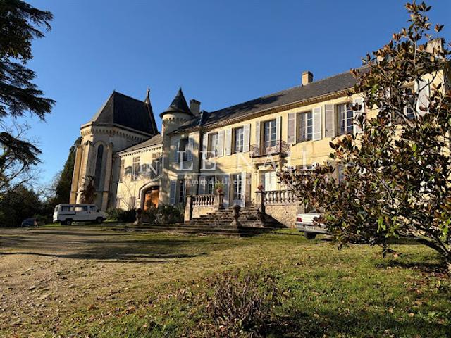 Vente Château 20 pièces 640 m2 Auch