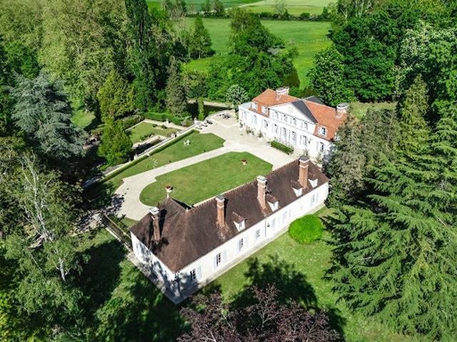 Vente Château 20 pièces 759 m2 Chablis