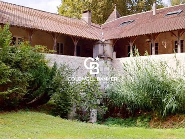 Vente Château 20 pièces 896 m2 Lauzerte
