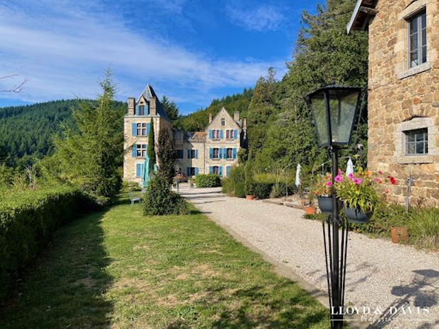 Vente Château 36 pièces 1000 m2 Lamastre