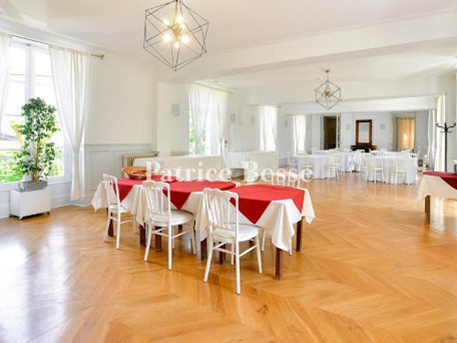 Vente Château 5 pièces 1300 m2 Morigny Champigny
