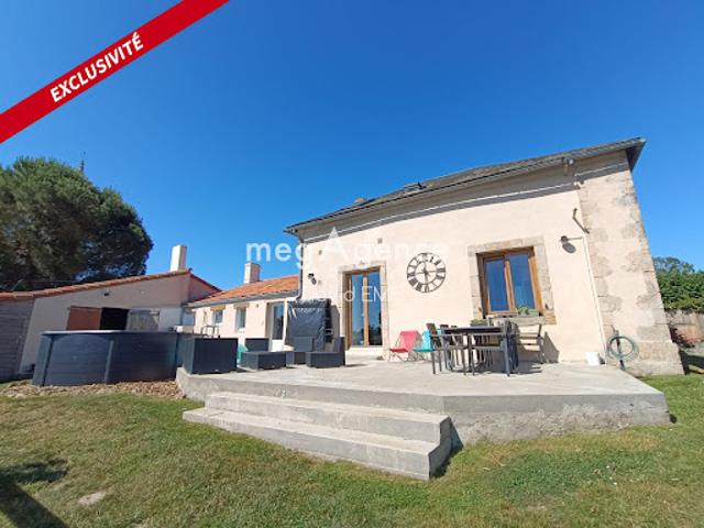Vente Maison de maître 7 pièces 148 m2 Les Achards