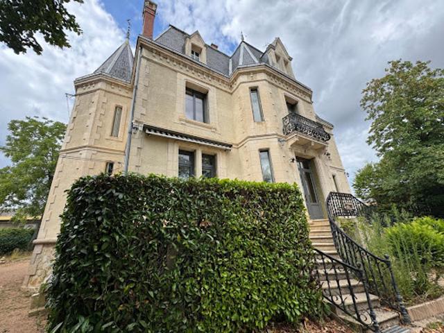 Vente Château 7 pièces 231 m2 Culan