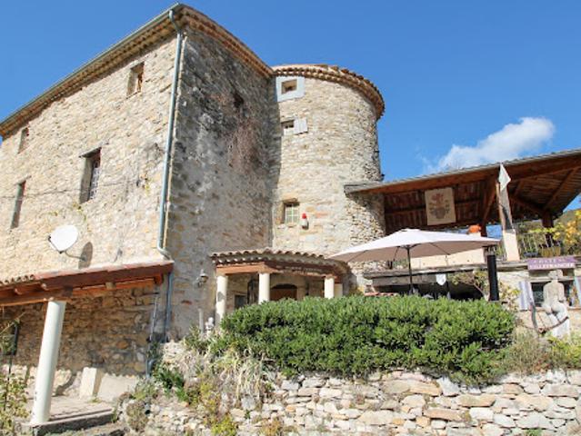 Vente Château 8 pièces 201 m2 Villefranche le Château