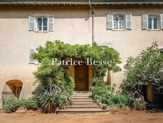 Vente Château 9 pièces 260 m2 Corcelles en Beaujolais