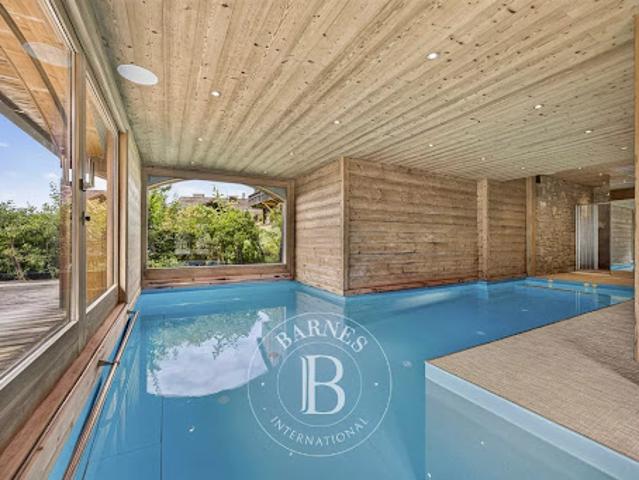 Vente Chalet 11 pièces 247.51 m2 La Clusaz