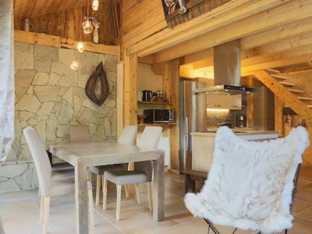 Vente Chalet 11 pièces 213 m2 Thônes