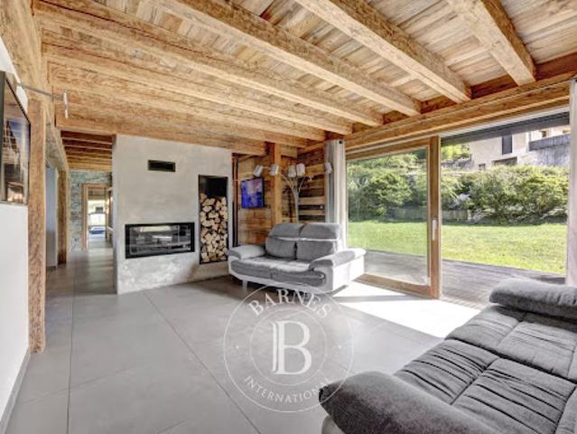 Vente Chalet 12 pièces 318.65 m2 Archamps