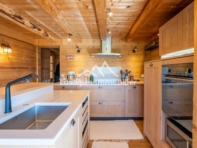 Vente Chalet 7 pièces 132.83 m2 Manigod