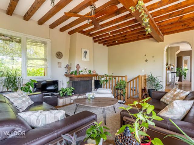 Vente Chalet 7 pièces 146.2 m2 Dardilly