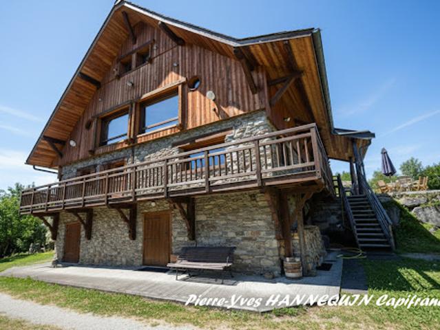 Vente Chalet 7 pièces 217 m2 Ugine