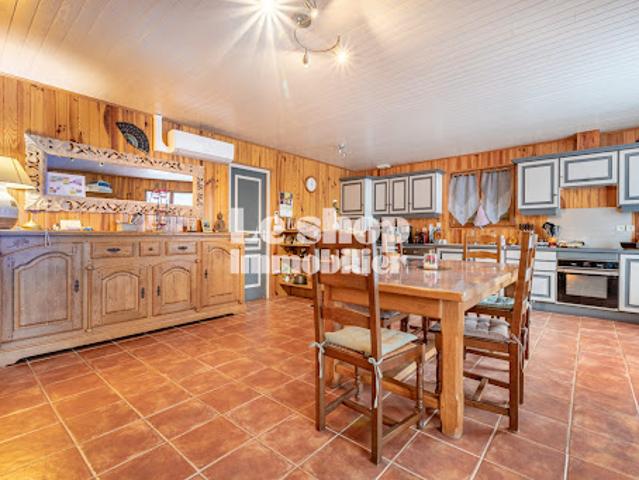 Vente Chalet 5 pièces 125 m2 Saint Hilaire Bonneval