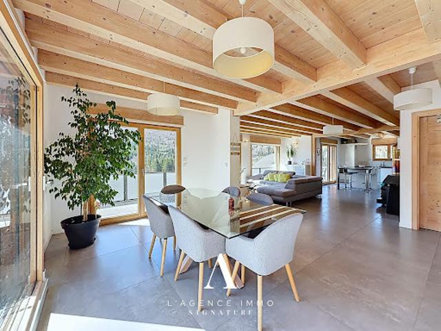 Vente Chalet 8 pièces 213 m2 Mijoux