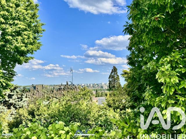 Vente Demeure 10 pièces 234m² Verrières le Buisson