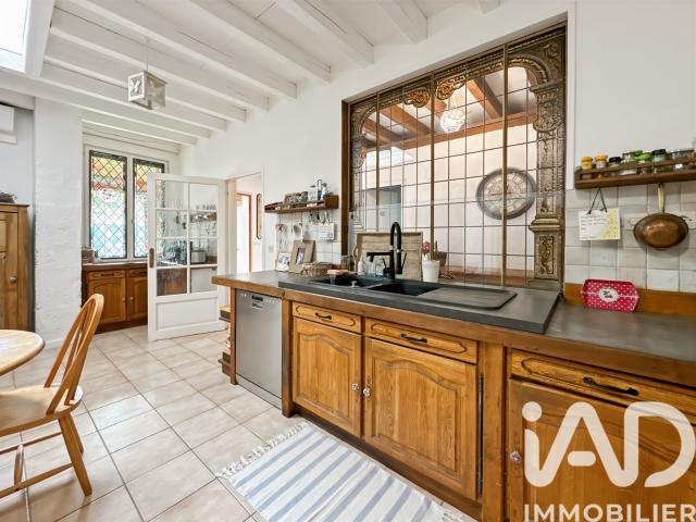 Vente Demeure 11 pièces 383m² La Chapelle sur Oreuse