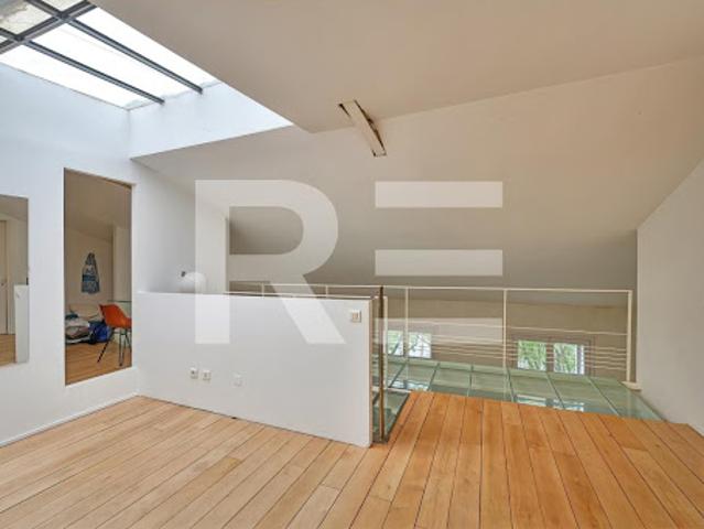 Vente Duplex 3 pièces 154 m2 Nimes