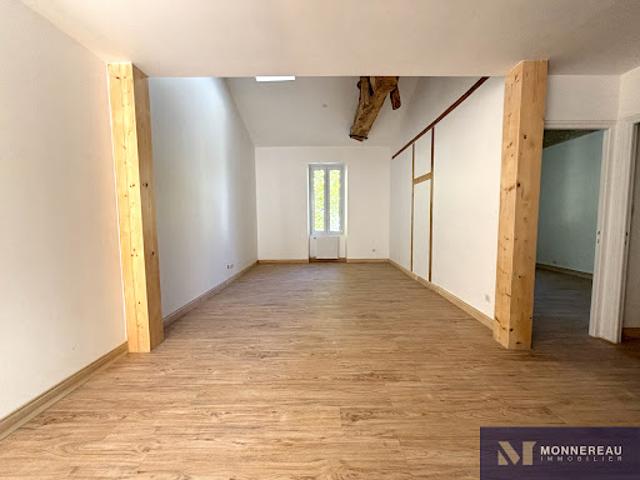Vente Duplex 3 pièces 68 m2 Barbezieux Saint Hilaire