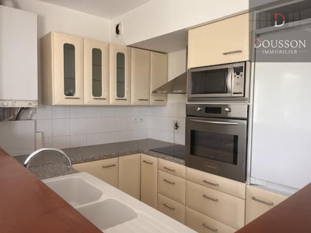 Vente Duplex 3 pièces 77 m2 Uzès