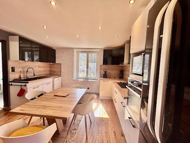 Vente Duplex 3 pièces 82 m2 Aubessagne