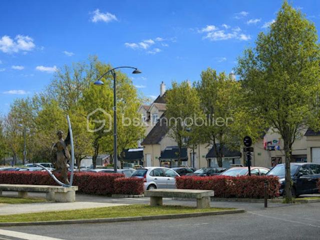 Vente Duplex 3 pièces 93.6 m2 Emerainville