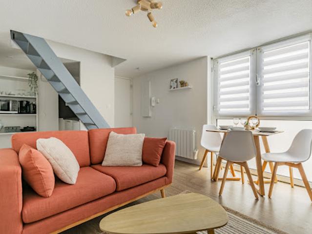 Vente Duplex 1 pièce 23.79 m2 Bordeaux