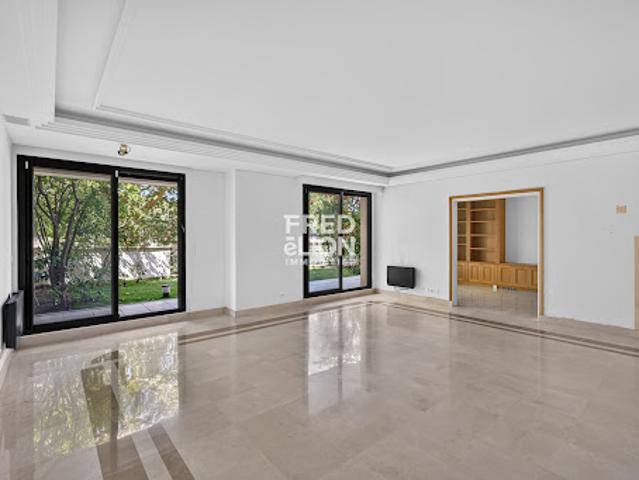 Vente Duplex 7 pièces 201 m2 Neuilly sur Seine