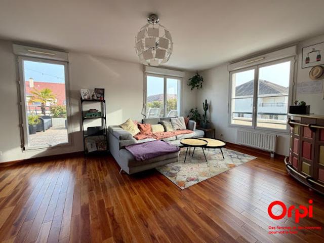 Vente Duplex 4 pièces 103 m2 Montigny le Bretonneux